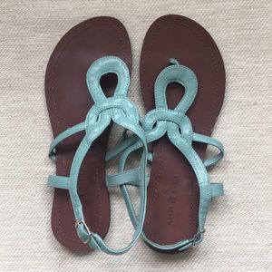 Kelly & Katie flat sandals